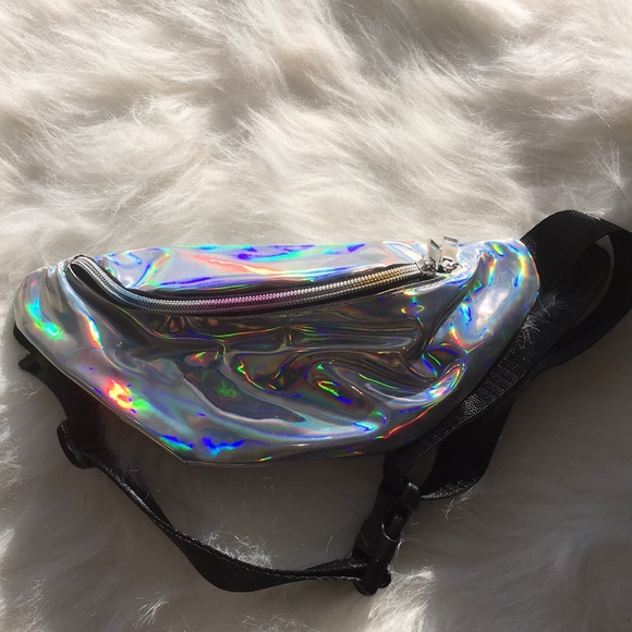 Silver Holographic Fanny Pack - Picture 3 of 5